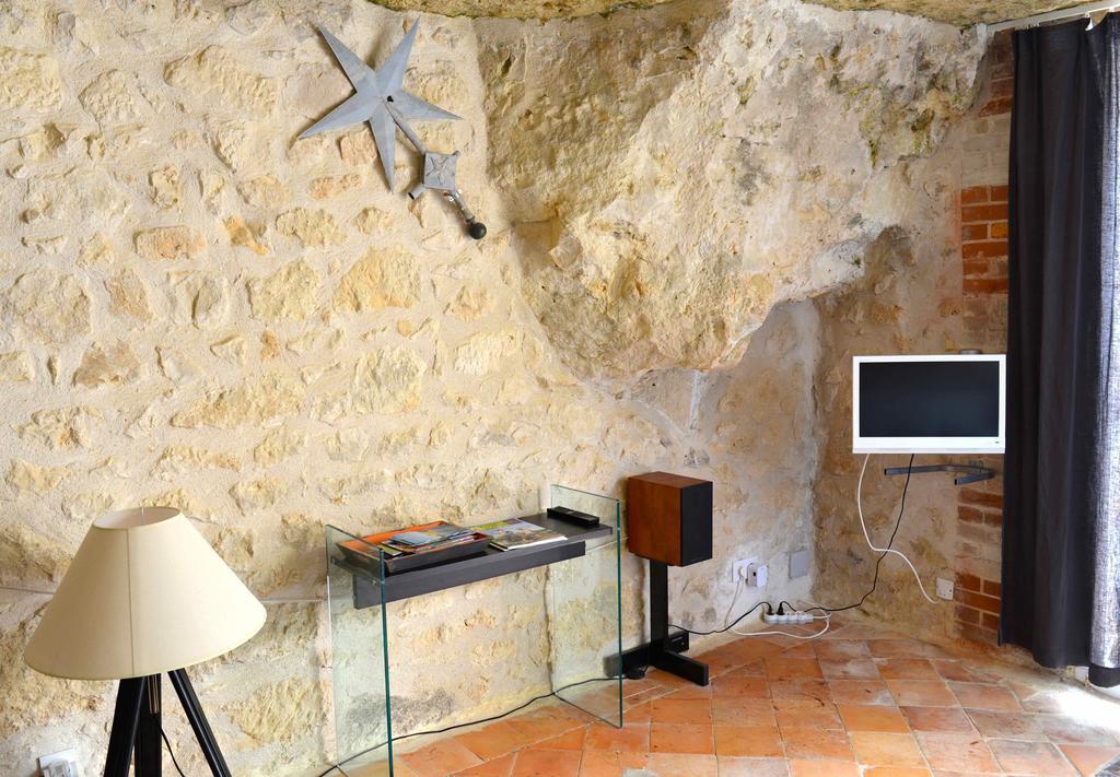 Gites Troglodytes Du Chateau De L'Etoile Vernou-sur-Brenne Room photo