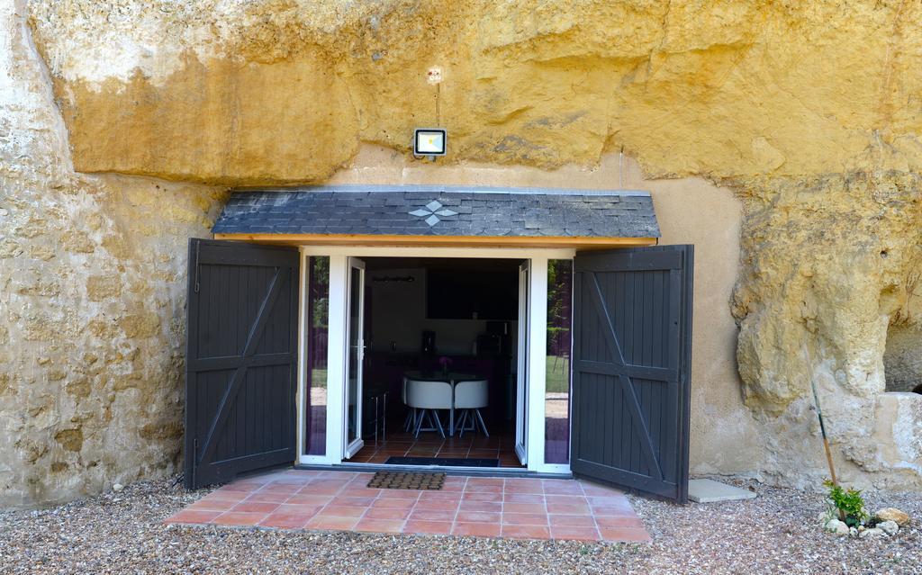 Gites Troglodytes Du Chateau De L'Etoile Vernou-sur-Brenne Room photo