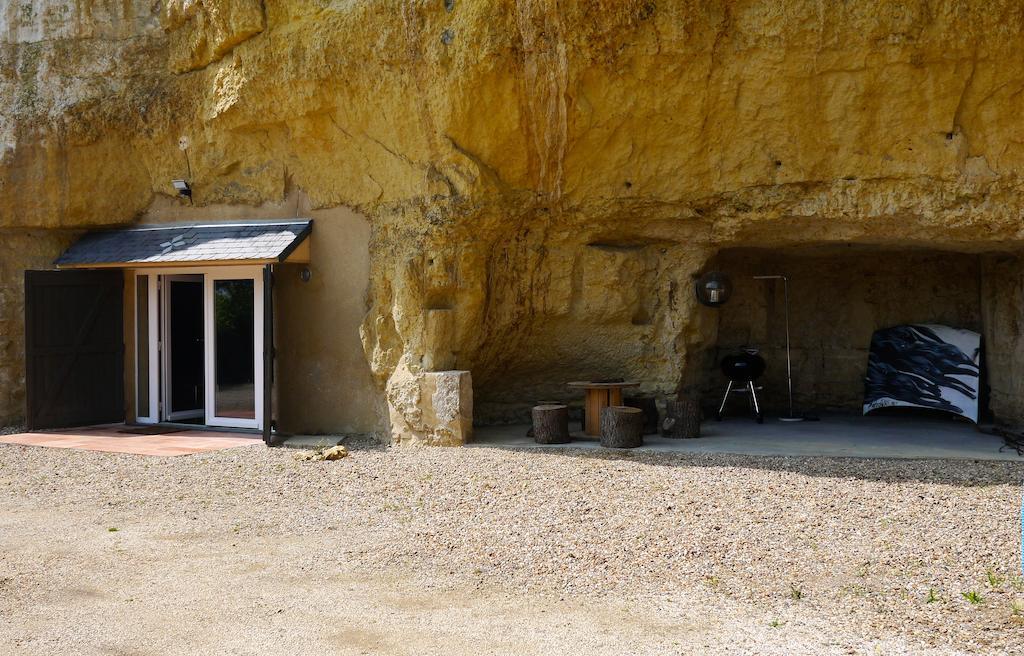 Gites Troglodytes Du Chateau De L'Etoile Vernou-sur-Brenne Exterior photo